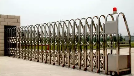電動(dòng)門(mén)廠家對(duì)伸縮門(mén)的維修需對(duì)癥下藥，才能從根本上解決
